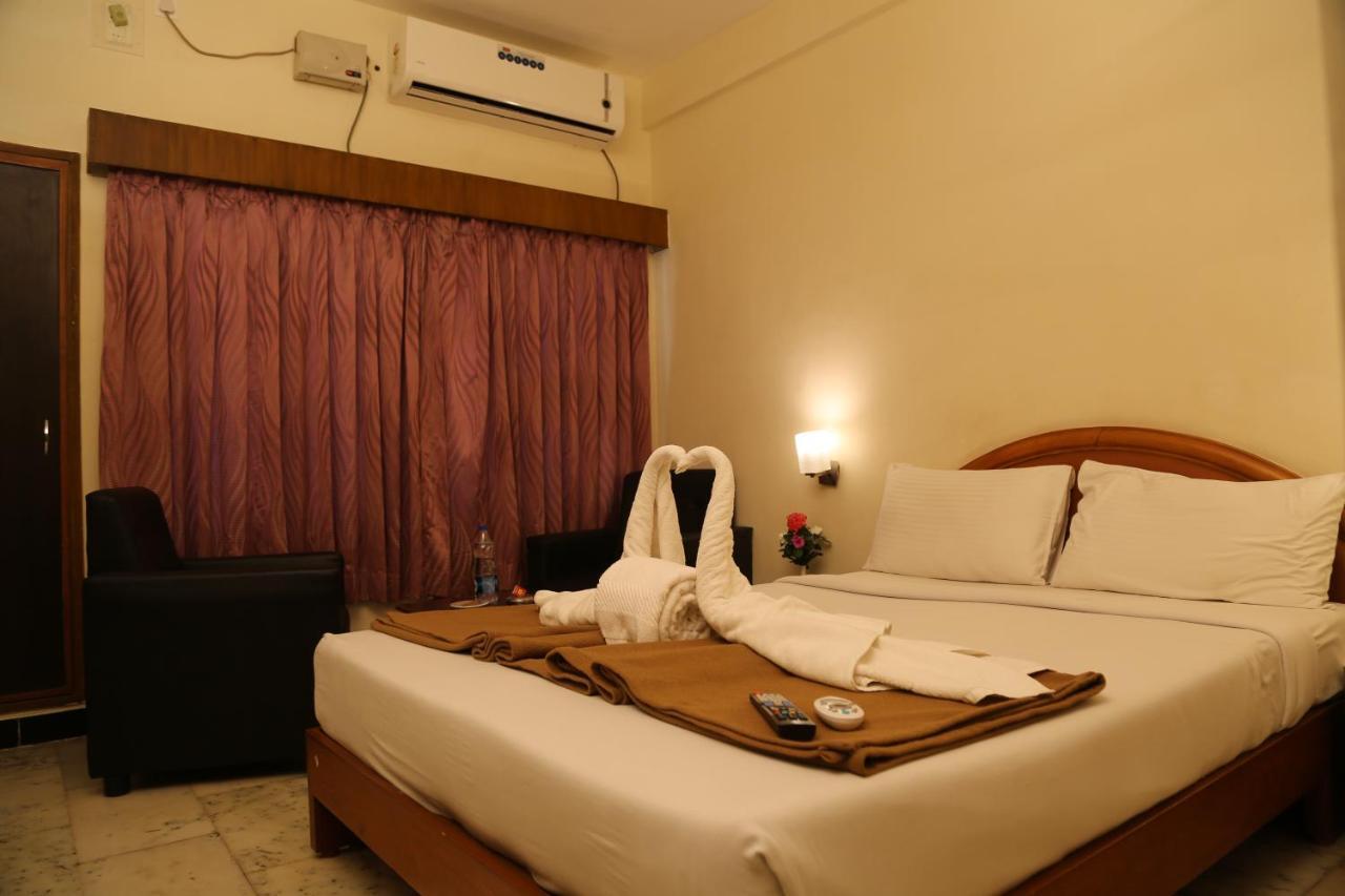 Отель Senthil Residency Диндуккал Экстерьер фото